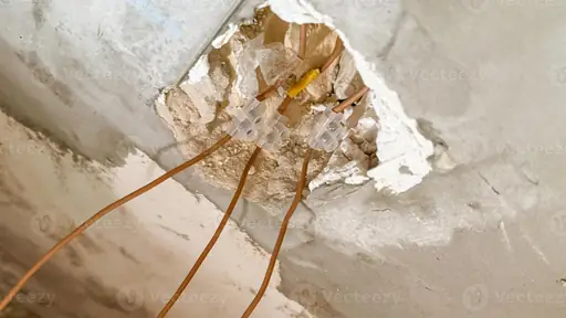 Lampenfassung-Steckklemmen Lösen – So Lassen Sich Kabel Sicher aus der Fassung Entfernen