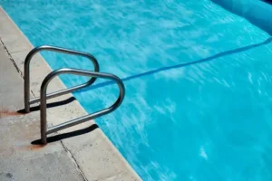 Wie teuer ist ein Pool? Mit welchen Kosten muss man bei Anschaffung, Einbau und Betrieb eines Pools rechnen?